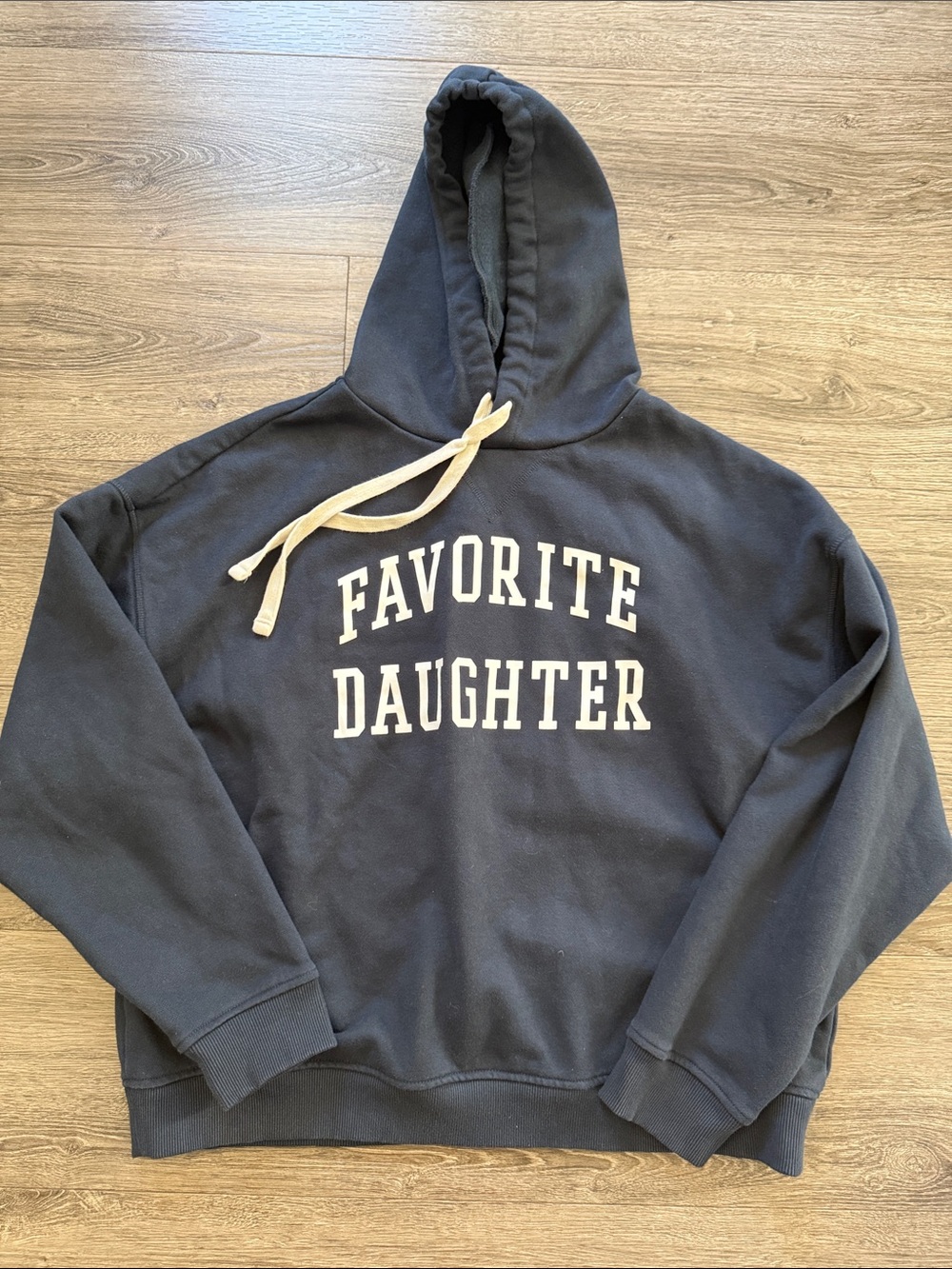 NWOT Favorite Daughter Hoodie Sweatshirt M